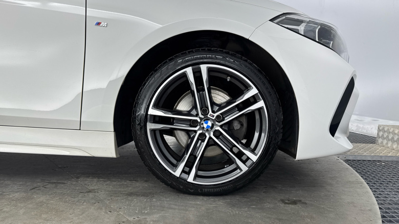 BMW 1 Series 118i M Sport 5dr Step Auto Petrol Hatchback